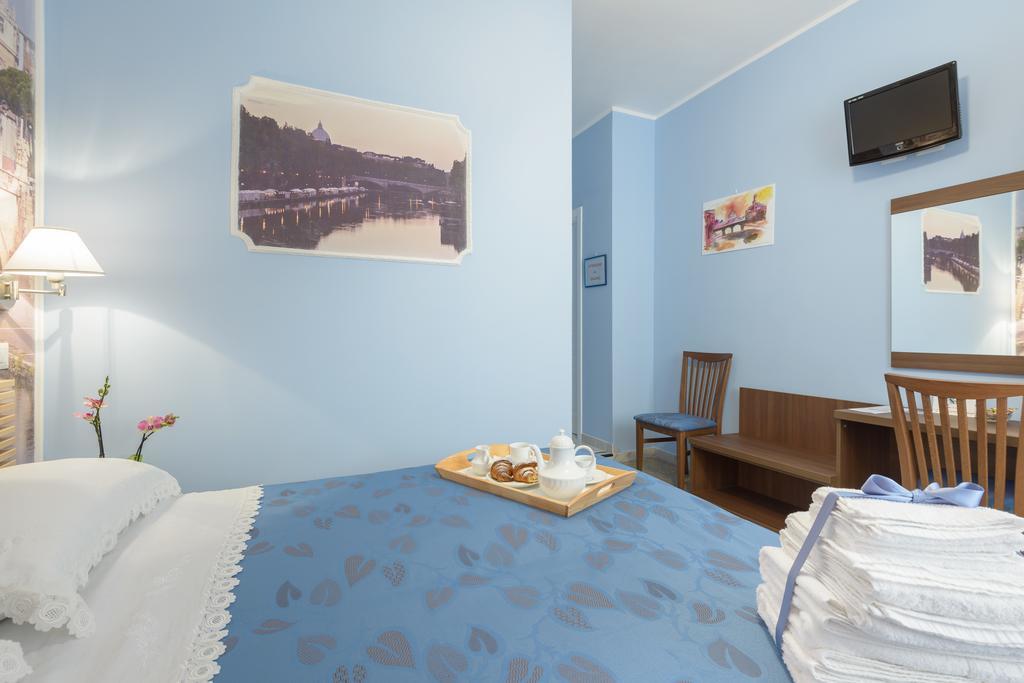 B&B Ad Maiora Roma Стая снимка