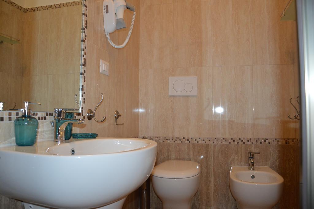 B&B Ad Maiora Roma Стая снимка
